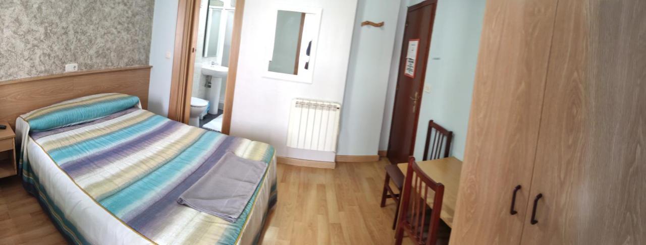 Hostal Castilla 미란다데에브로 외부 사진